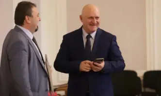 Възможностите за въвеждане на нови учебни програми които да са