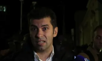 Васил Божков Черепа който се укрива в Дубай изпрати своята подкрепа