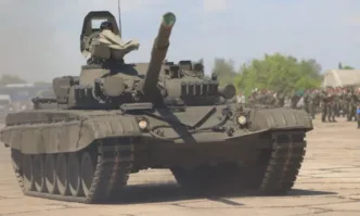 Северна Македония изпрати на Украйна танкове Т-72