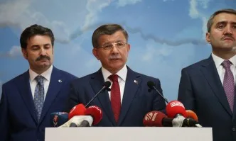 Бившият премиер на Турция създава нова партия