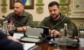 Президентът на Украйна Володимир Зеленски поиска петролно ембарго на Русия