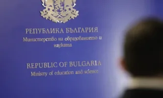 251 училища у нас започват учебната година с нови директори