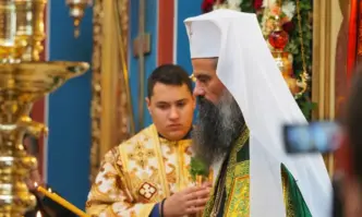 Патриаршеска св литургия за празника Въздвижение на Св Кръст Господен