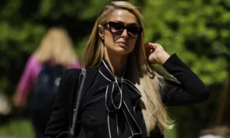 Парис Хилтън сподели новината че нейното куче Даймънд Бейби е