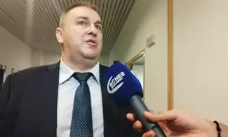 България и Румъния са държани като заложници извън Шенген заради