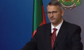 Христанов: Разпореждам закриване на веригата Магазини за хората