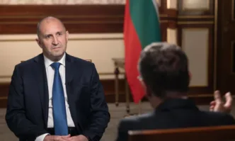 Радев пред CNN: Мислите ли, че Русия изобщо ще отстъпи Крим и другите области?