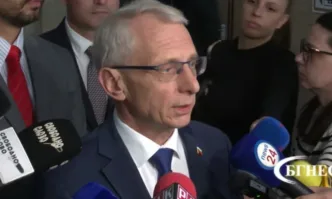 Денков: НСО трябваше да свали охраната на Пеевски преди месеци