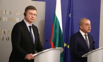 Домбровскис: Забавянето не трябва да обезкуражава България. Еврото носи ползи