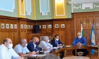 Заради опасност от наводнения: Кметът на Пловдив поиска от кабинета средства за почистване коритото на р. Марица