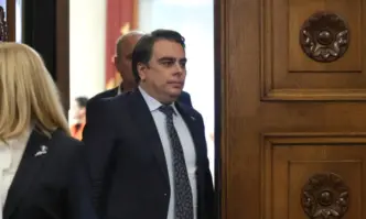 Парламентът вече взе решение за Лукойл Ако ще се предлага