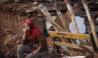 В отговор на смъртоносното земетресение с магнитуд 6 8 което разтърси