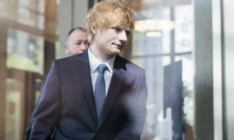 Звездата е обвинен че е копирал песента Let s Get it