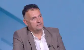 Валентин Николов заяви че служителят е отстранен от работа Има