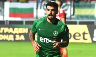 Вижте подробности Скаутите на елитния бразилски Баия са харесали Каули Оливейра