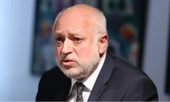 От Фейсбук профила на Иво ДимитровЕдно птиченце ми каза че