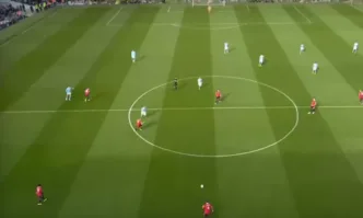 В събота футболна Европа ще затаи дъх за дербито във