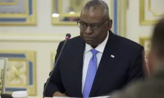 Министърът на отбраната Лойд Остин беше освободен от болницата след