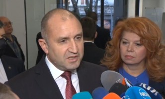 Президентът Румен Радев е разочарован от Стефан Янев като военен