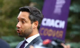 Фалшивите снимки и новини разпространявани от кандидат политици все по често заливат