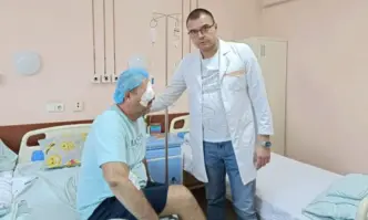 В Александровска извадиха бургия от окото на 44-годишен мъж, пострадал при работа. Ще вижда