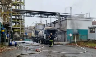 Инцидент с цистерна се е случил преди час на площадката