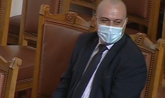 Вече трети ден гледаме бюджета на държавата в пленарна зала