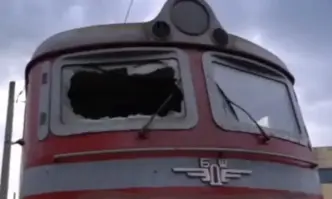 Вандали срязали спирачките на 87-тонен локомотив: можеше да е смъртна присъда за пътниците