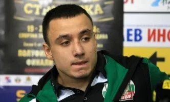 БРАВО! Панталеев осигури на България медал от Световното по бокс