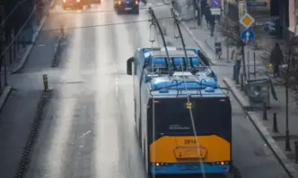 Тролей и такси се удариха в София съобщава Нова тв