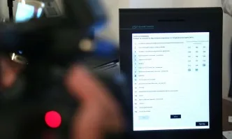 ЦИК отваря офертите за машини за гласуване
