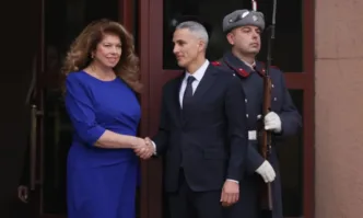 Точно в 10 00 часа при президента Илияна Йотова трябва