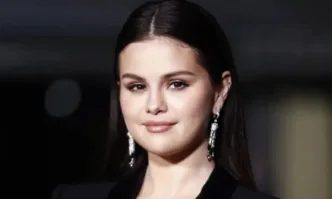 Селена Гомес разкри че качва килограми като страничен ефект от