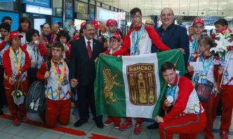 След изключителното представяне – завърнаха се българските представители на Световните летни игри Спешъл Олимпикс