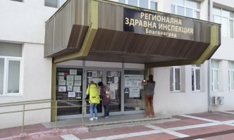 В областта са заети близо 80 от Covid леглатаОт Регионалната