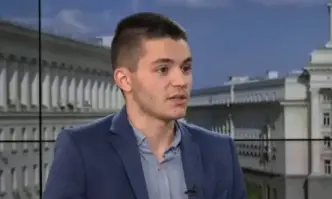 Откакто настъпи лятото ситуацията между двете коалиции засега е като