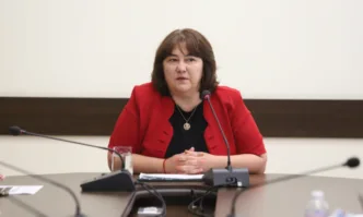 Бюджетното салдо по консолидираната фискална програма КФП на касова основа