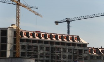 Останалите количества от суровината поскъпват по два пъти на ден