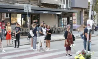 Пуснаха бели гълъби в памет на децата загубили живота си