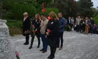 Бившият социалист Явор Божанков нарече Паметника на Съветска армия цирей