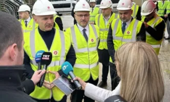 В Турция пристигна първият танкер с втечнен газ за БългарияМинистърът