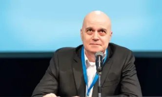 Слави към Радев и Демерджиев за Петрохангейт: Оповестете истината