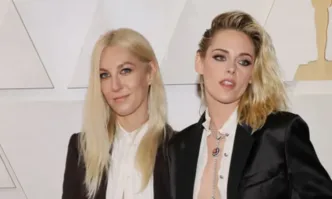 Звездата от култовата поредица Здрач Кристен Стюарт която вече е