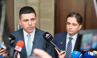 ПП-ДБ: Борисов се пенсионира и Пеевски взима решенията