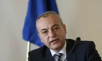 Служебното правителство на Румен Радев ще отмени три решения на