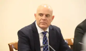 Главният прокурор внесе искане в Конституционния съд КС за задължително