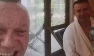 Стойчо П СтойчевСамо за една и то много по невинна снимка