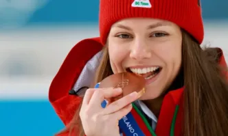 Прекрасната Лора Христова е изненадата в биатлона на Олимпиадата в Милано-Кортина