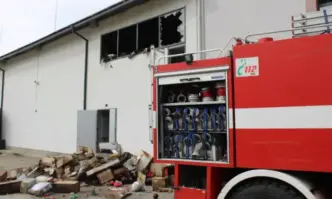 Гори борсата пътят към нея е затворен Пожар с огромен