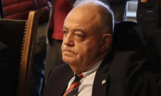 Никаква подкрепа за първия мандат абсурдно е да се прегърнем